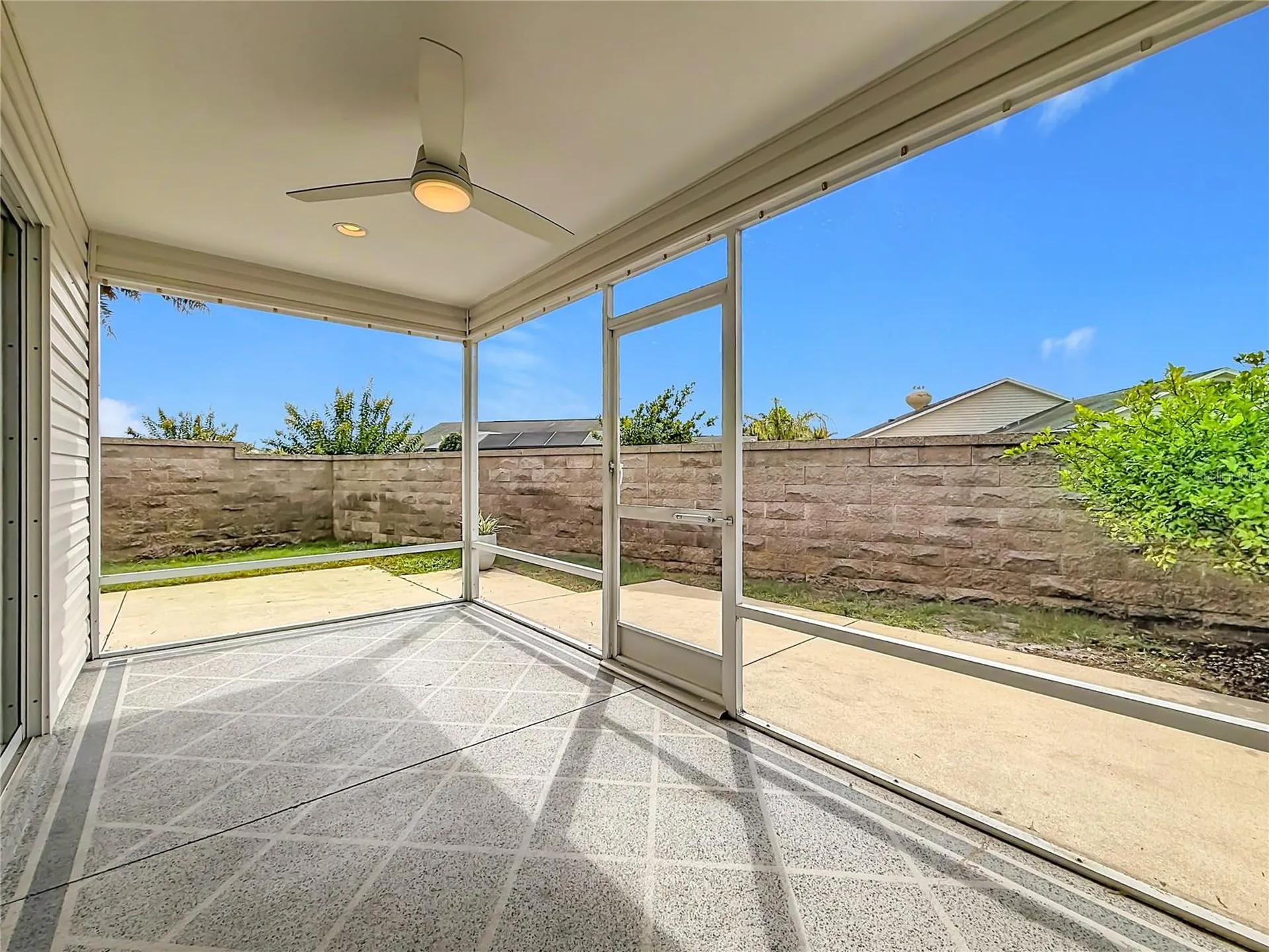 2565 Lindewood Street The Villages FL 32163