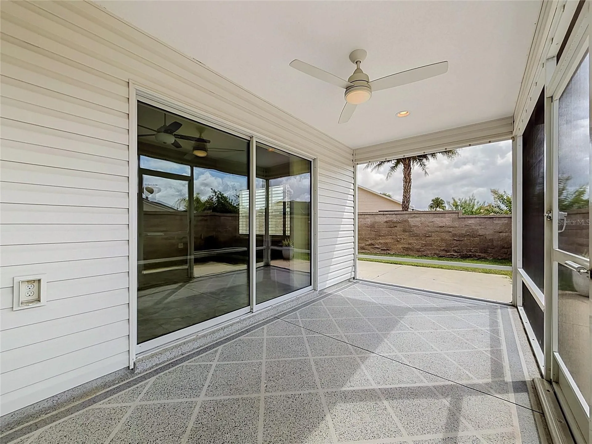 2565 Lindewood Street The Villages FL 32163