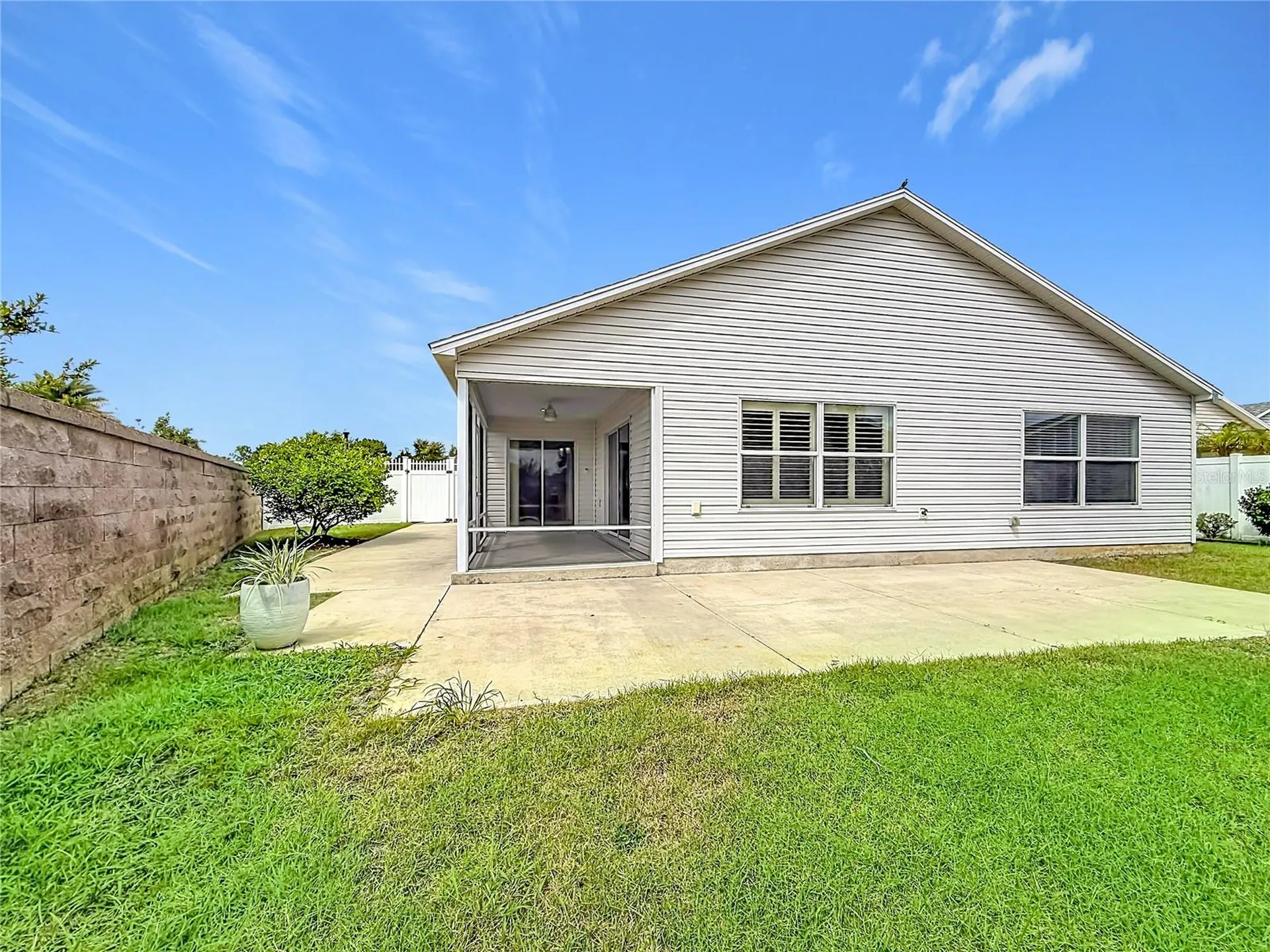 2565 Lindewood Street The Villages FL 32163