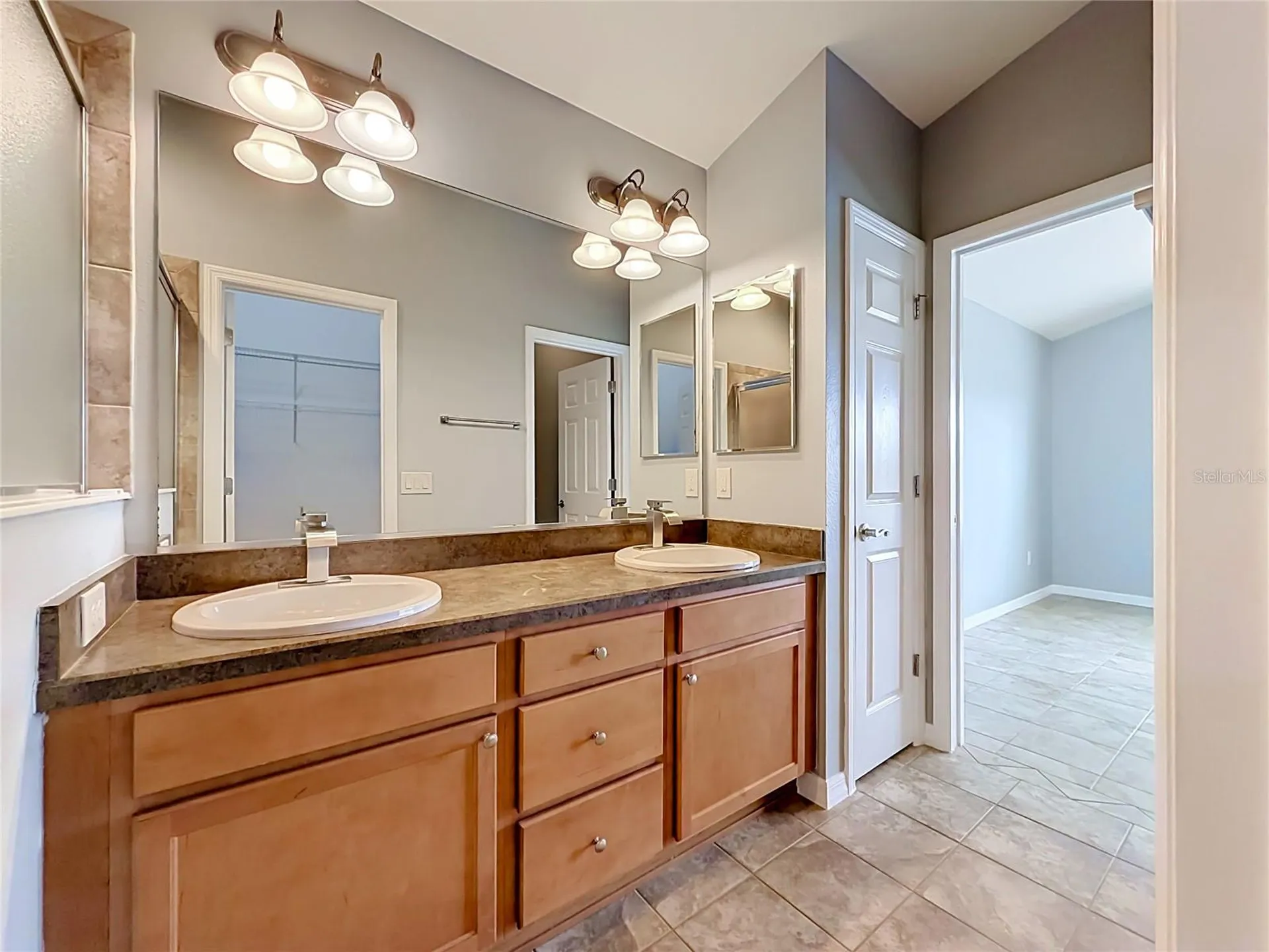 2565 Lindewood Street The Villages FL 32163