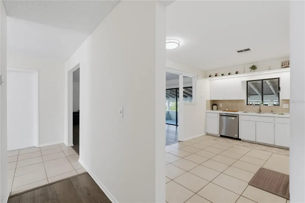 8212 Gandy Way Orlando FL 32810