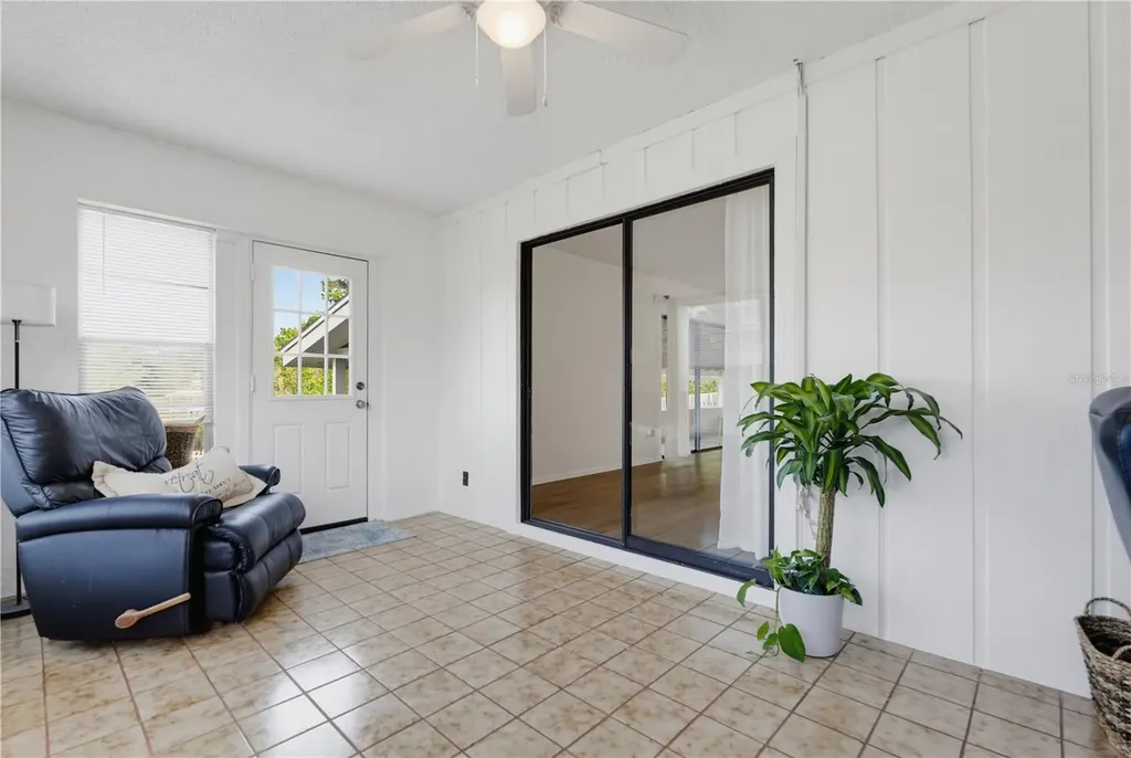 8212 Gandy Way Orlando FL 32810