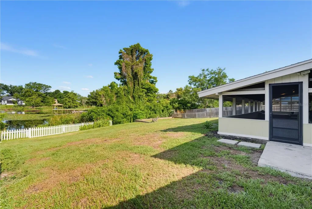 8212 Gandy Way Orlando FL 32810