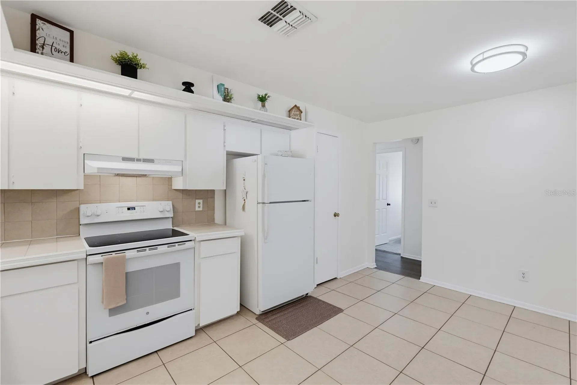 8212 Gandy Way Orlando FL 32810