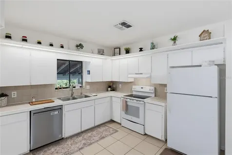 8212 Gandy Way Orlando FL 32810