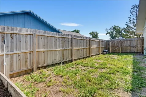 8212 Gandy Way Orlando FL 32810