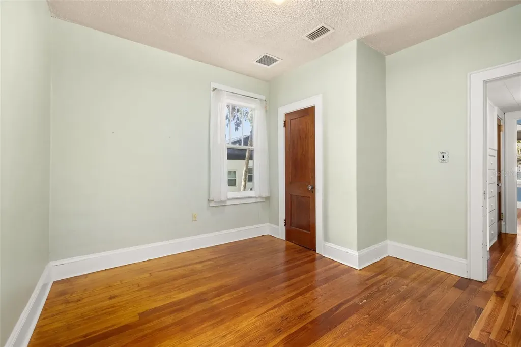 738 S Pennsylvania Avenue Winter Park FL 32789