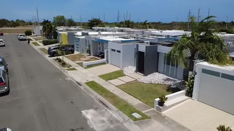 16 Calle Caoba Urb Alborada Park Santa Isabel PR 00757