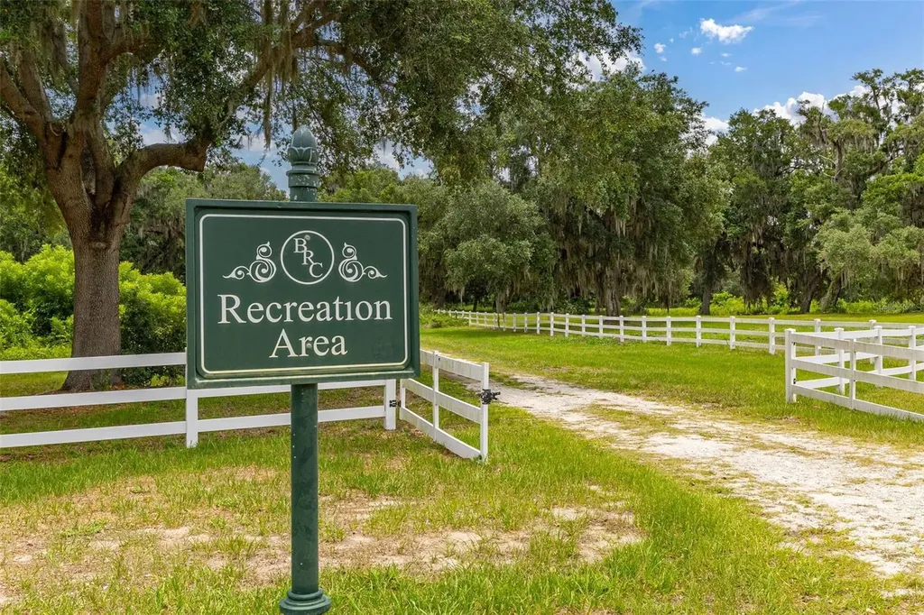 27037 Grand Oak Lane Tavares FL 32778