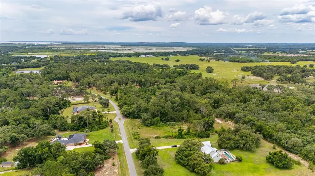 27037 Grand Oak Lane Tavares FL 32778