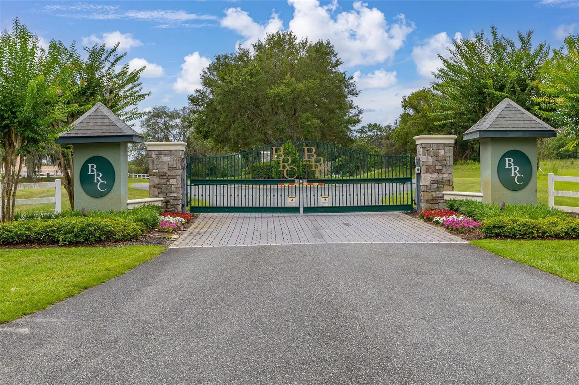 27037 Grand Oak Lane Tavares FL 32778