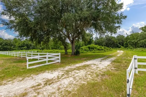 27037 Grand Oak Lane Tavares FL 32778
