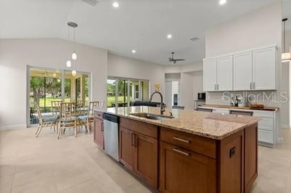 5090 Greens Drive Lady Lake FL 32159