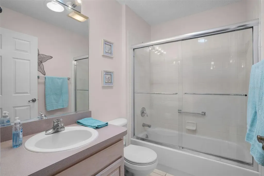 2124 Barbosa Court Lady Lake FL 32159