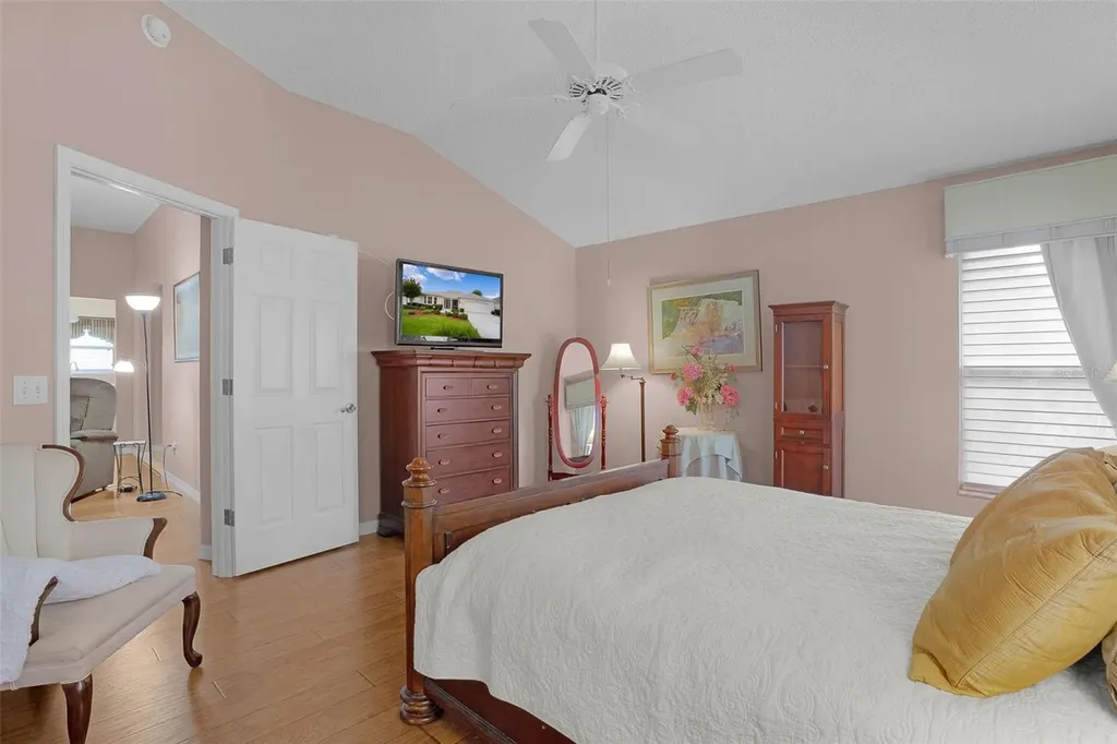 2124 Barbosa Court Lady Lake FL 32159