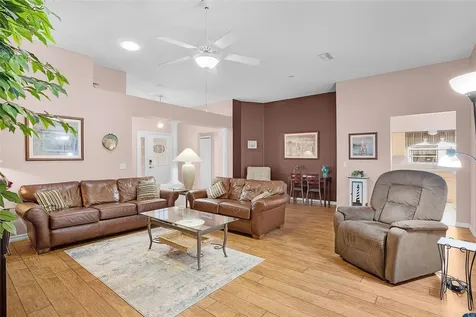 2124 Barbosa Court Lady Lake FL 32159