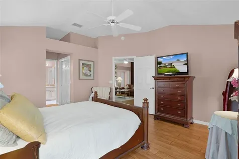 2124 Barbosa Court Lady Lake FL 32159