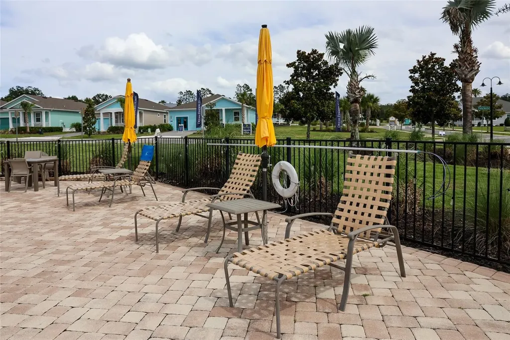 1097 Sugar Loaf Key Loop Lady Lake FL 32159