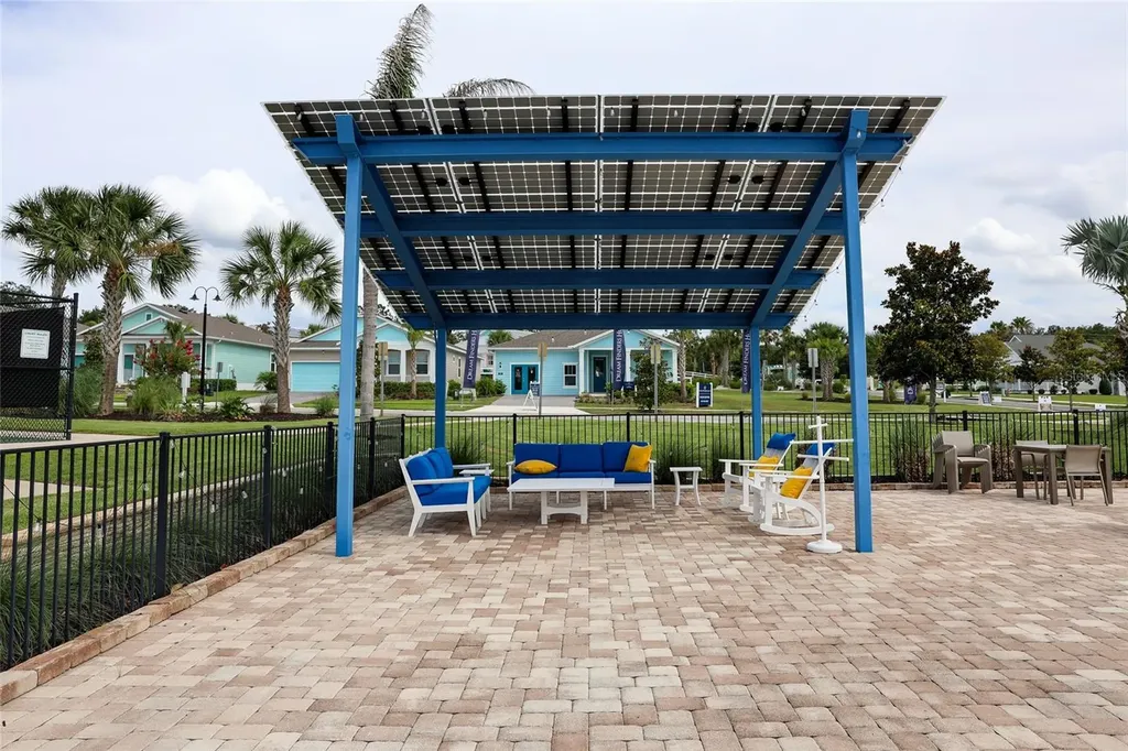 1097 Sugar Loaf Key Loop Lady Lake FL 32159