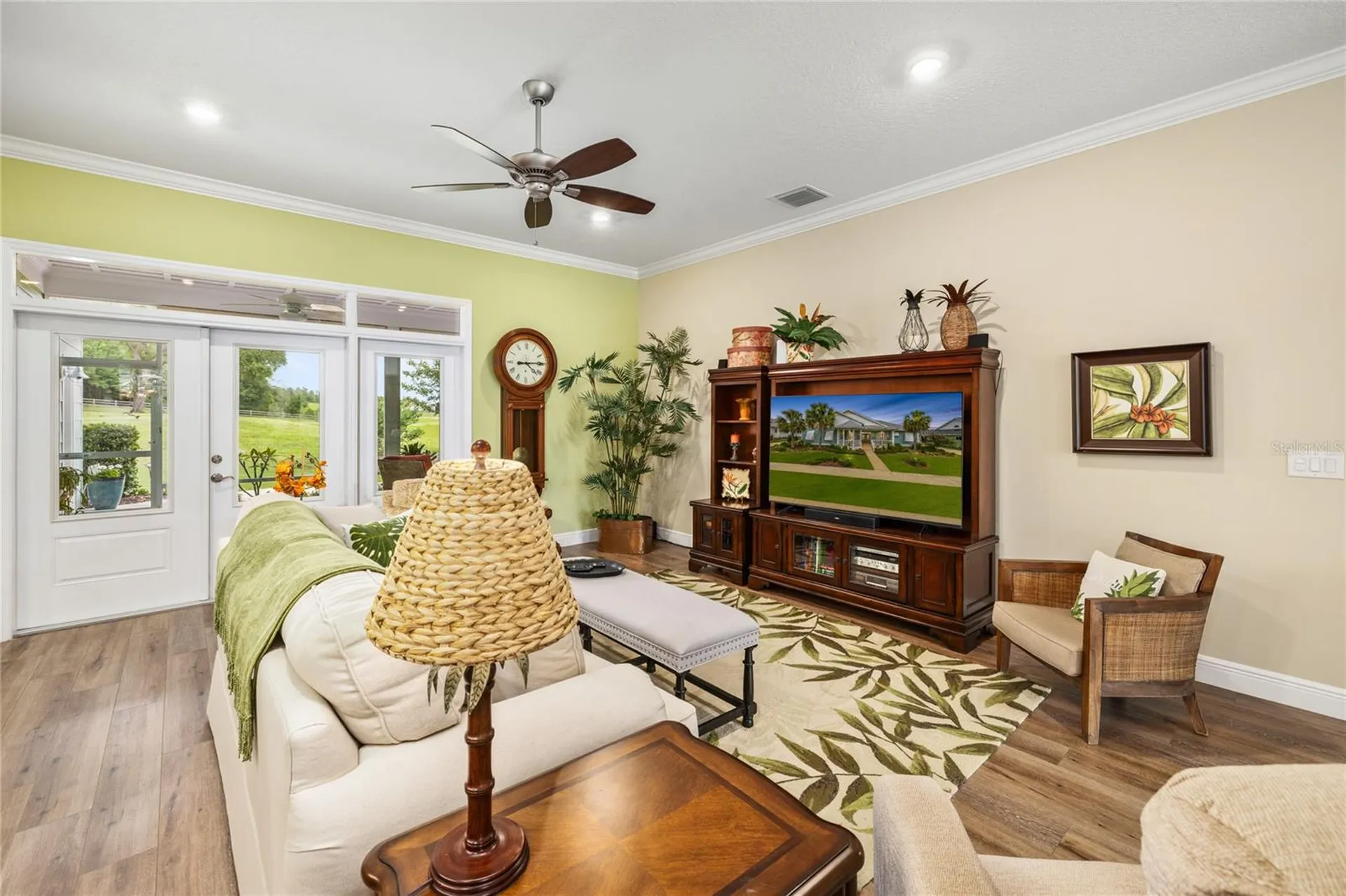 1097 Sugar Loaf Key Loop Lady Lake FL 32159