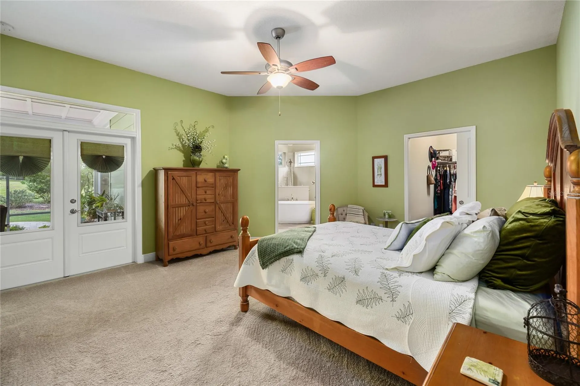 1097 Sugar Loaf Key Loop Lady Lake FL 32159