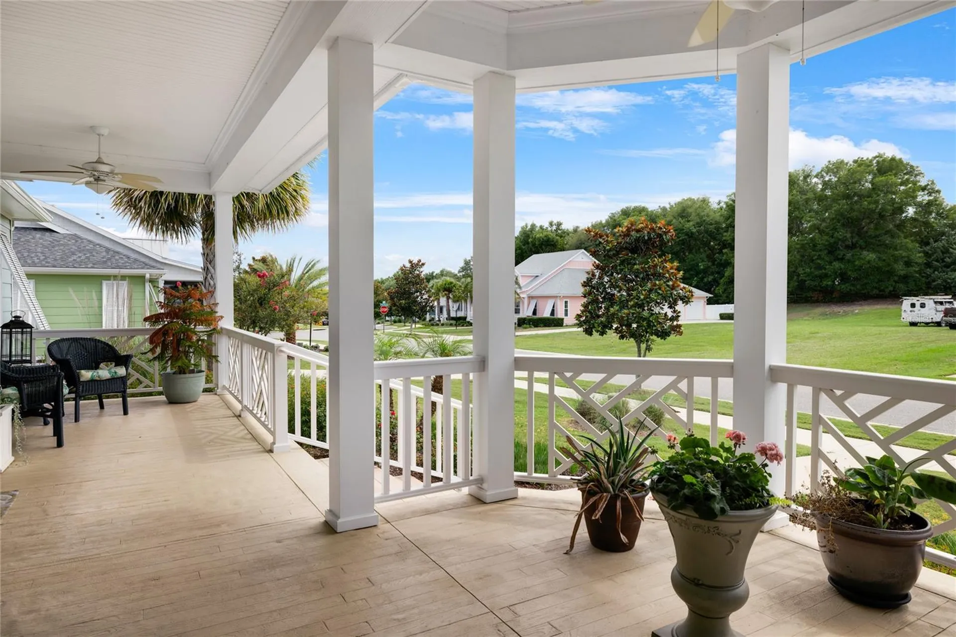 1097 Sugar Loaf Key Loop Lady Lake FL 32159