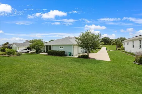 1097 Sugar Loaf Key Loop Lady Lake FL 32159
