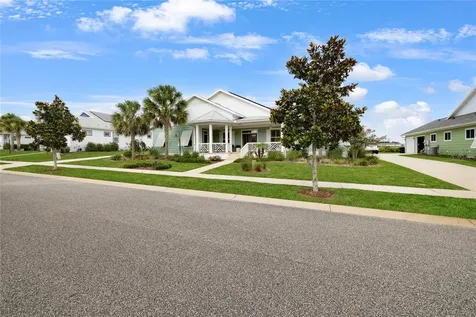 1097 Sugar Loaf Key Loop Lady Lake FL 32159