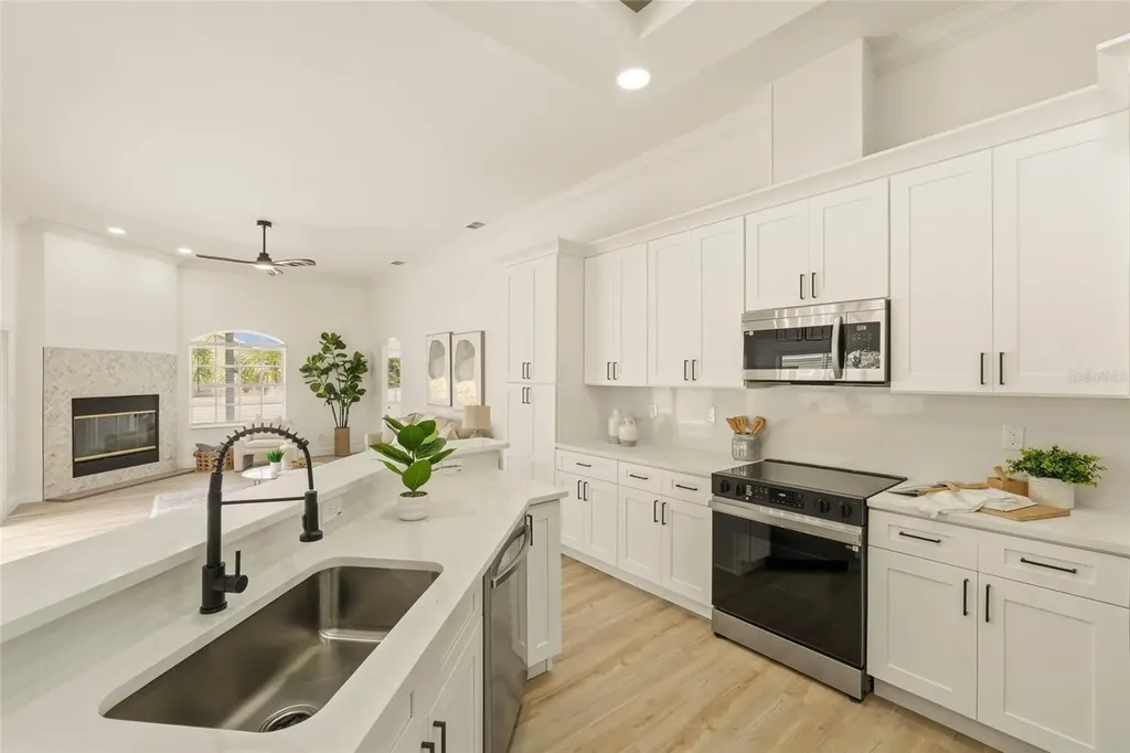 9238 Sea Oaks Court Seminole FL 33776