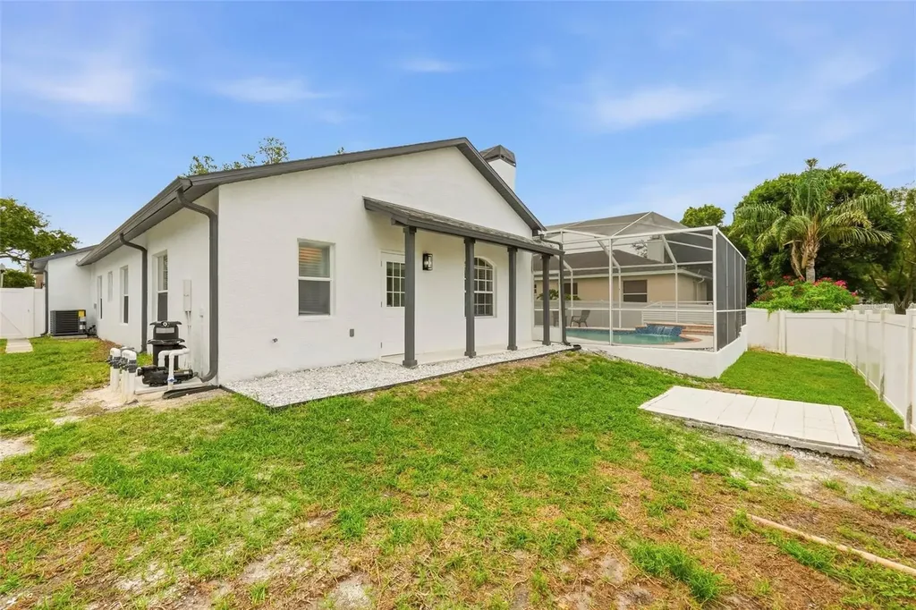 9238 Sea Oaks Court Seminole FL 33776
