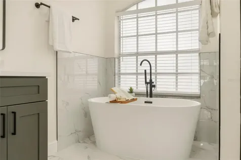 9238 Sea Oaks Court Seminole FL 33776