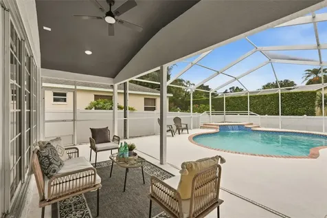 9238 Sea Oaks Court Seminole FL 33776