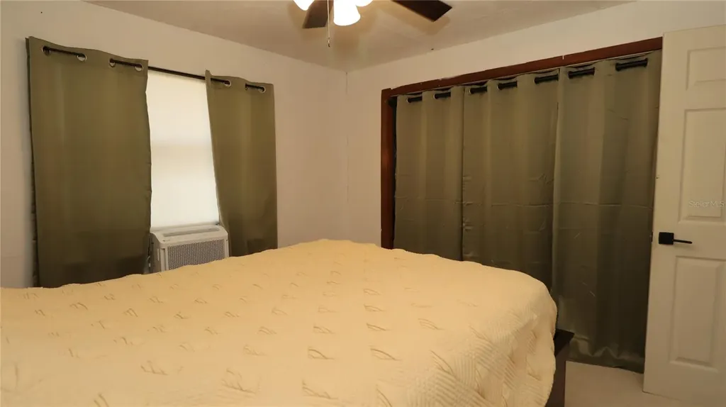 16885 SE 71st Street Ocklawaha FL 32179