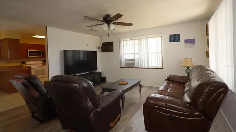 16885 SE 71st Street Ocklawaha FL 32179