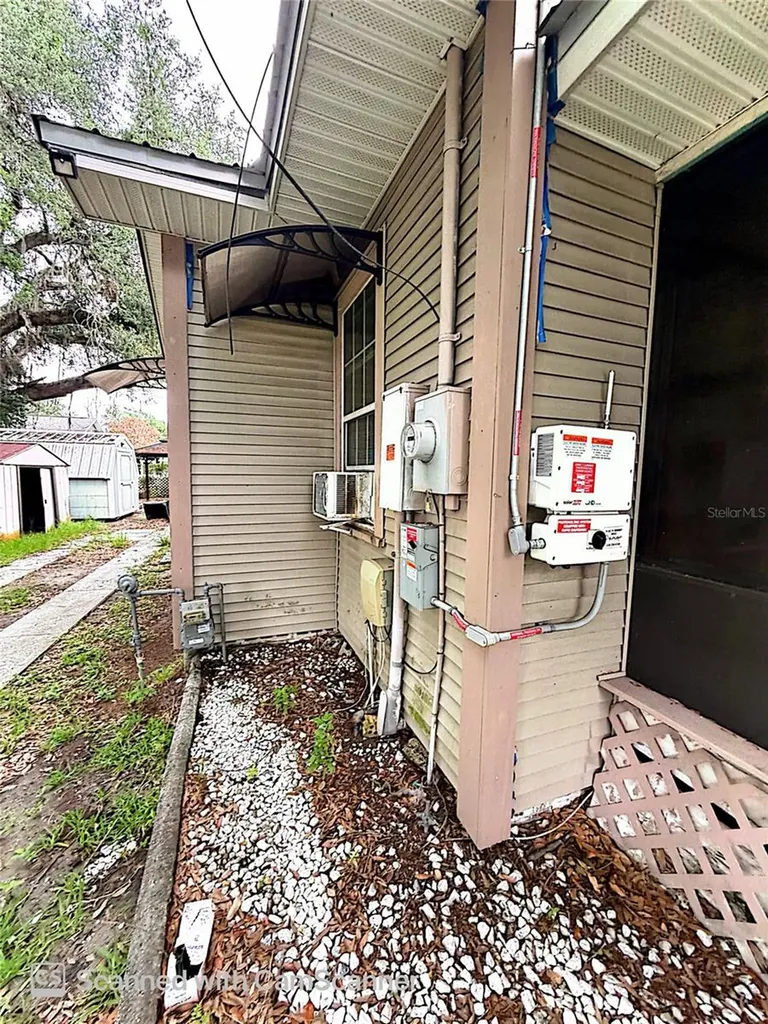 118 W Drew Street Plant City FL 33563