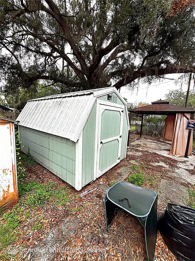 118 W Drew Street Plant City FL 33563