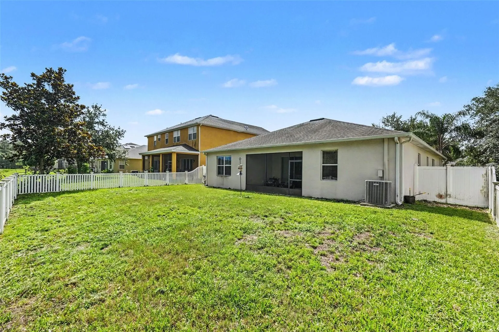 20057 Oakflower Avenue Tampa FL 33647