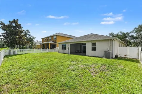 20057 Oakflower Avenue Tampa FL 33647