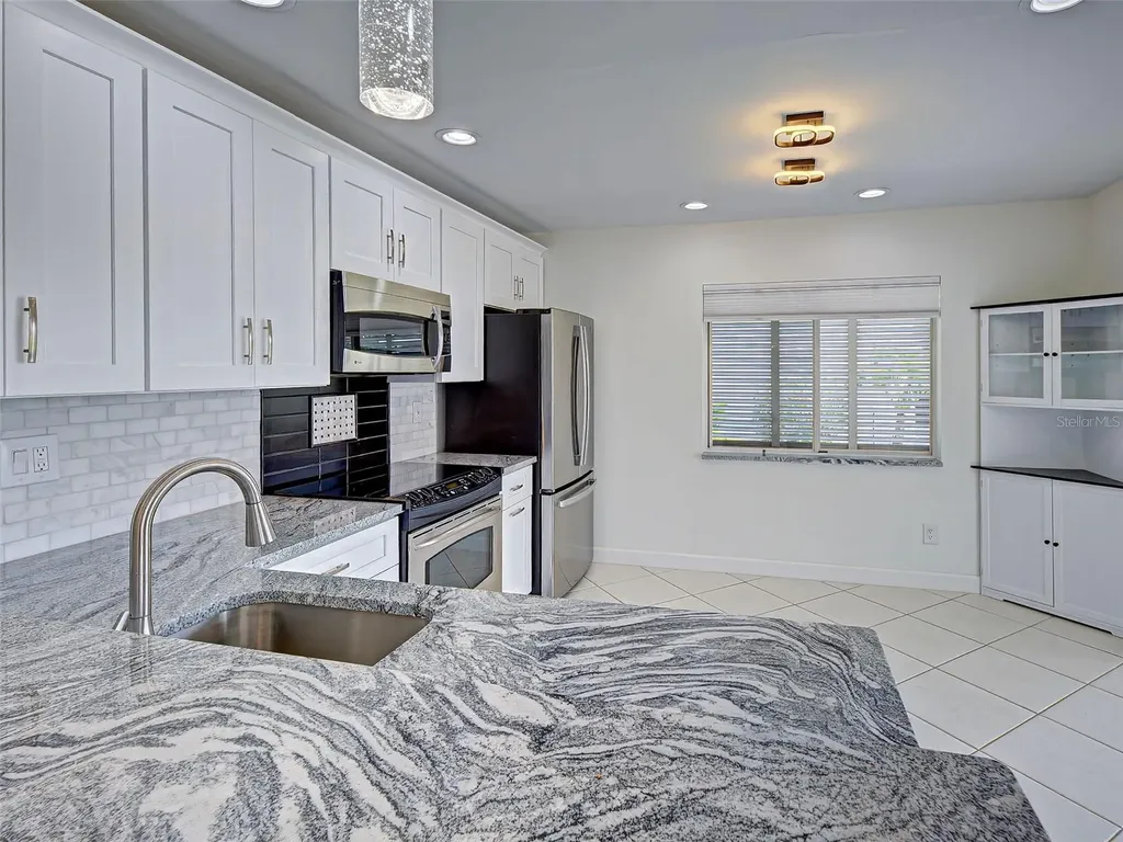 262 Cerromar Way S Venice FL 34293