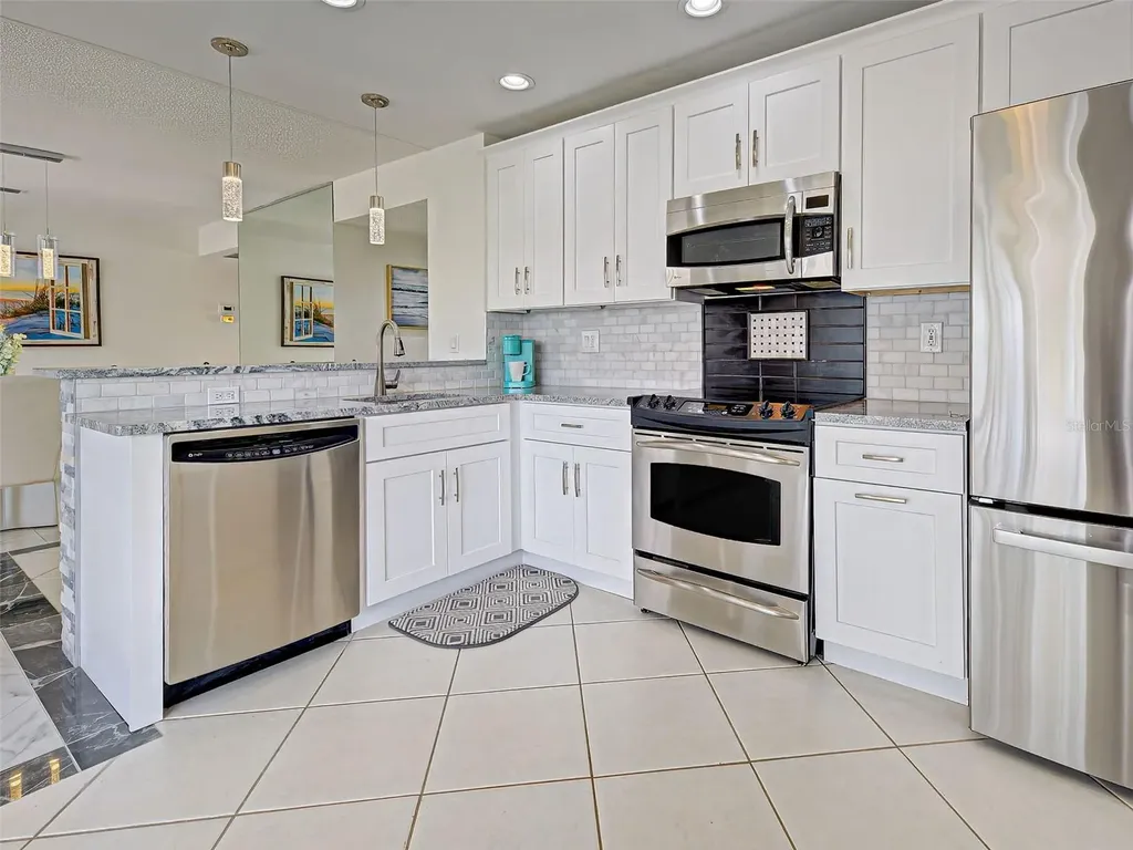 262 Cerromar Way S Venice FL 34293