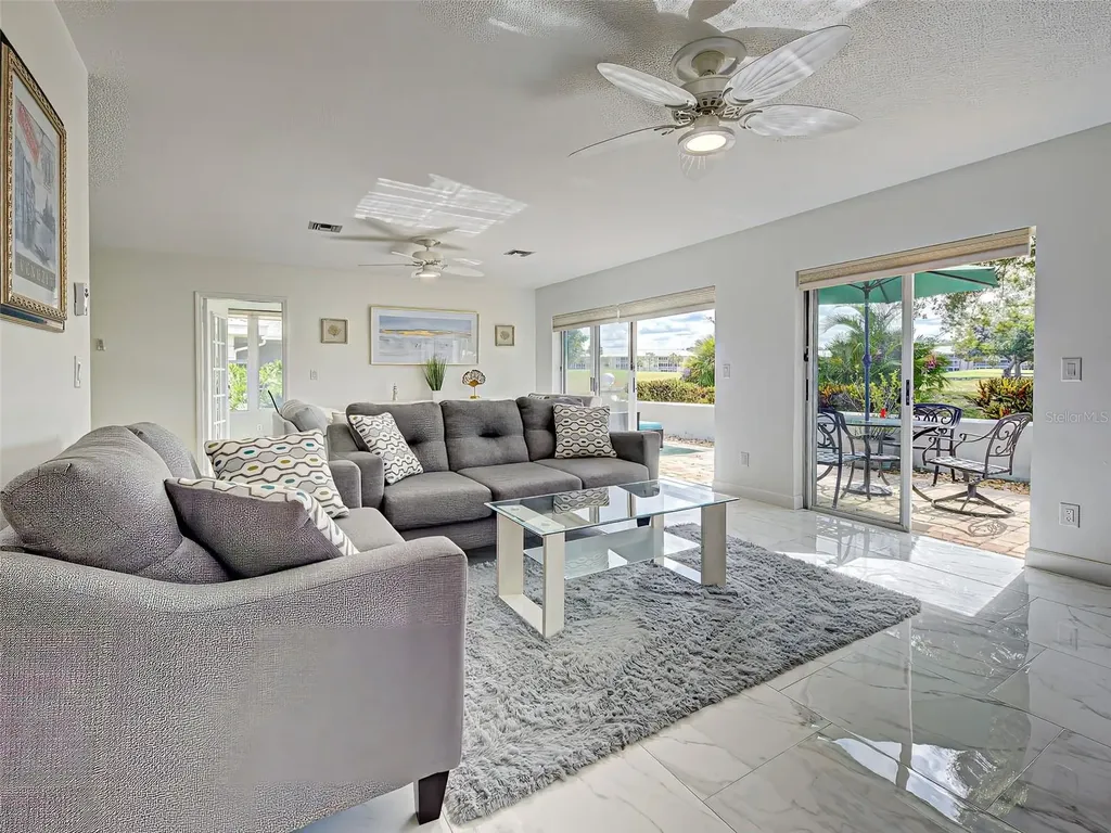 262 Cerromar Way S Venice FL 34293