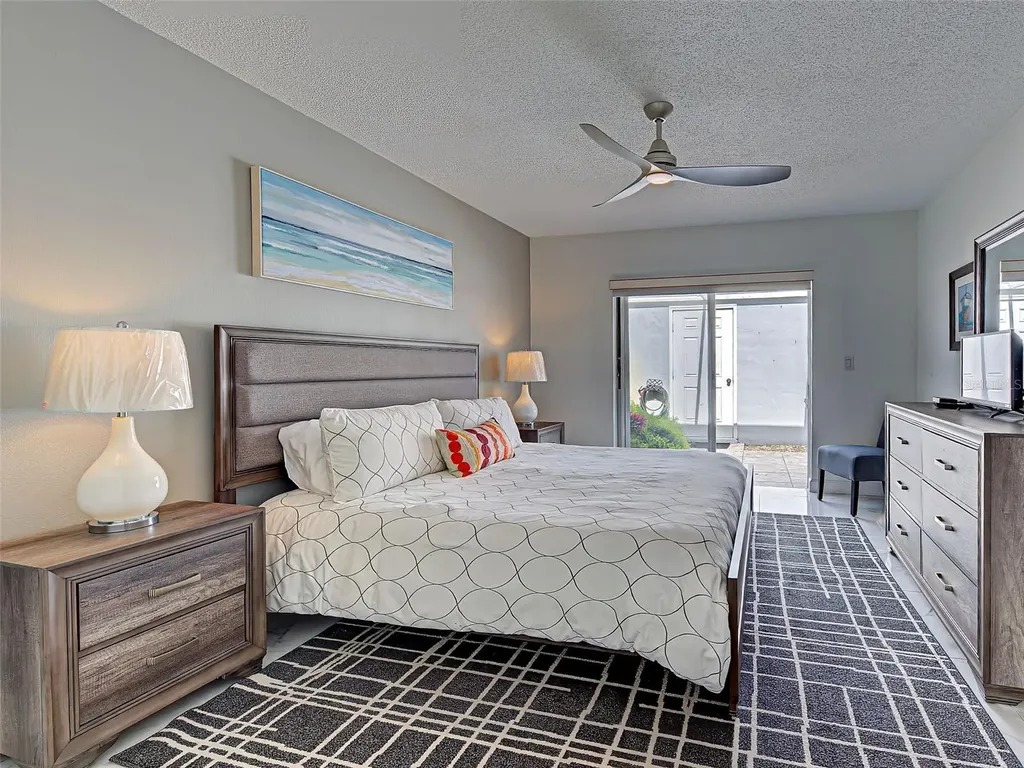 262 Cerromar Way S Venice FL 34293