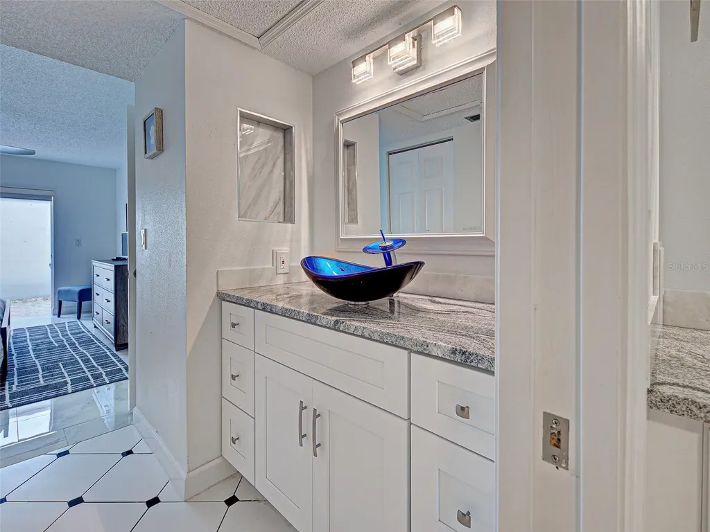 262 Cerromar Way S Venice FL 34293