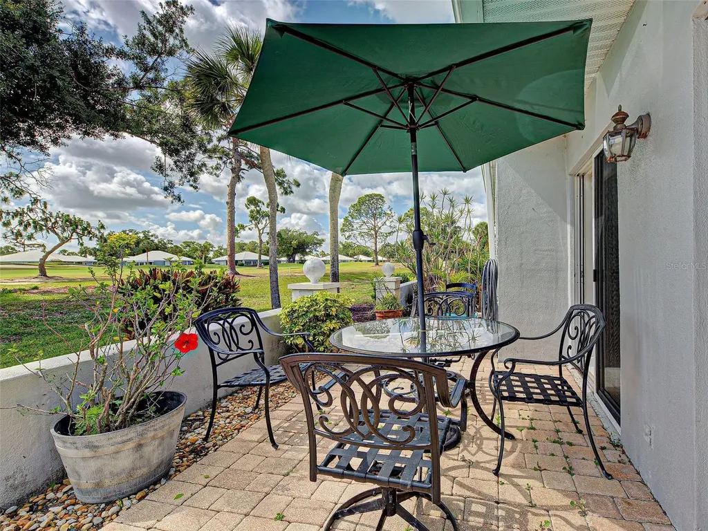 262 Cerromar Way S Venice FL 34293