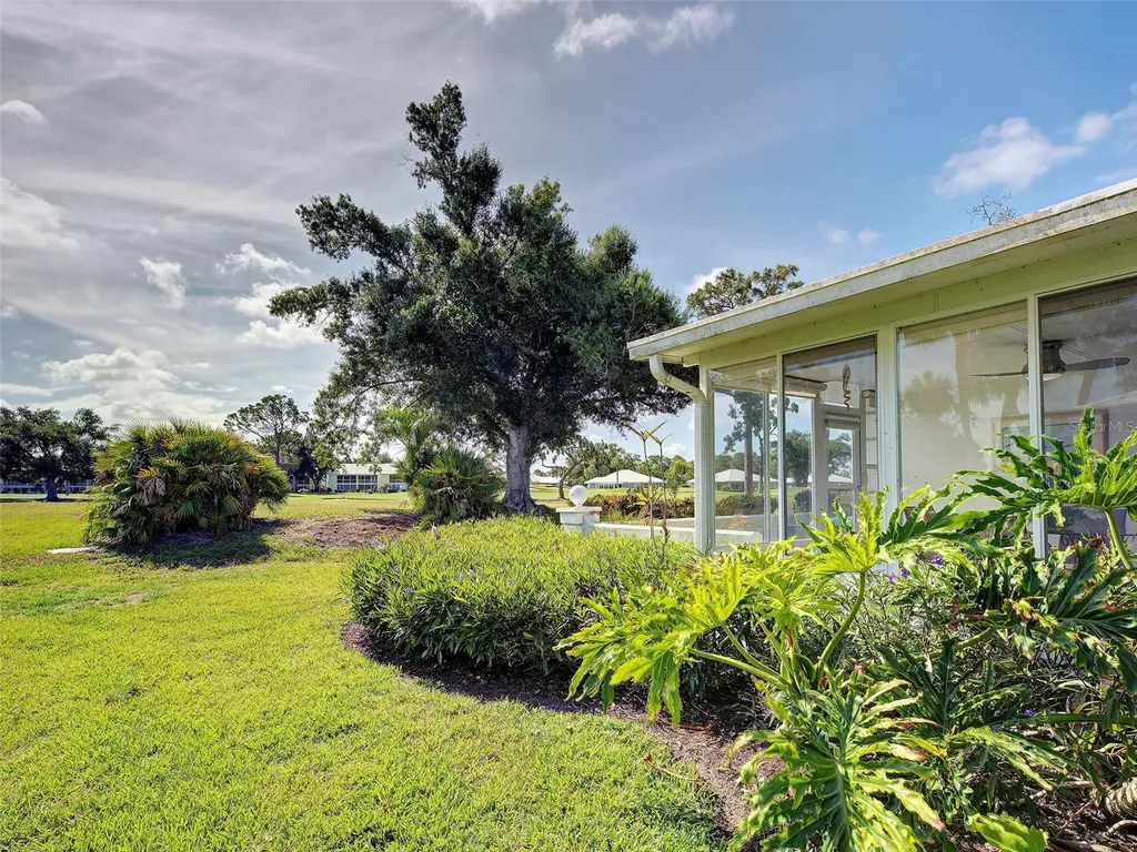 262 Cerromar Way S Venice FL 34293
