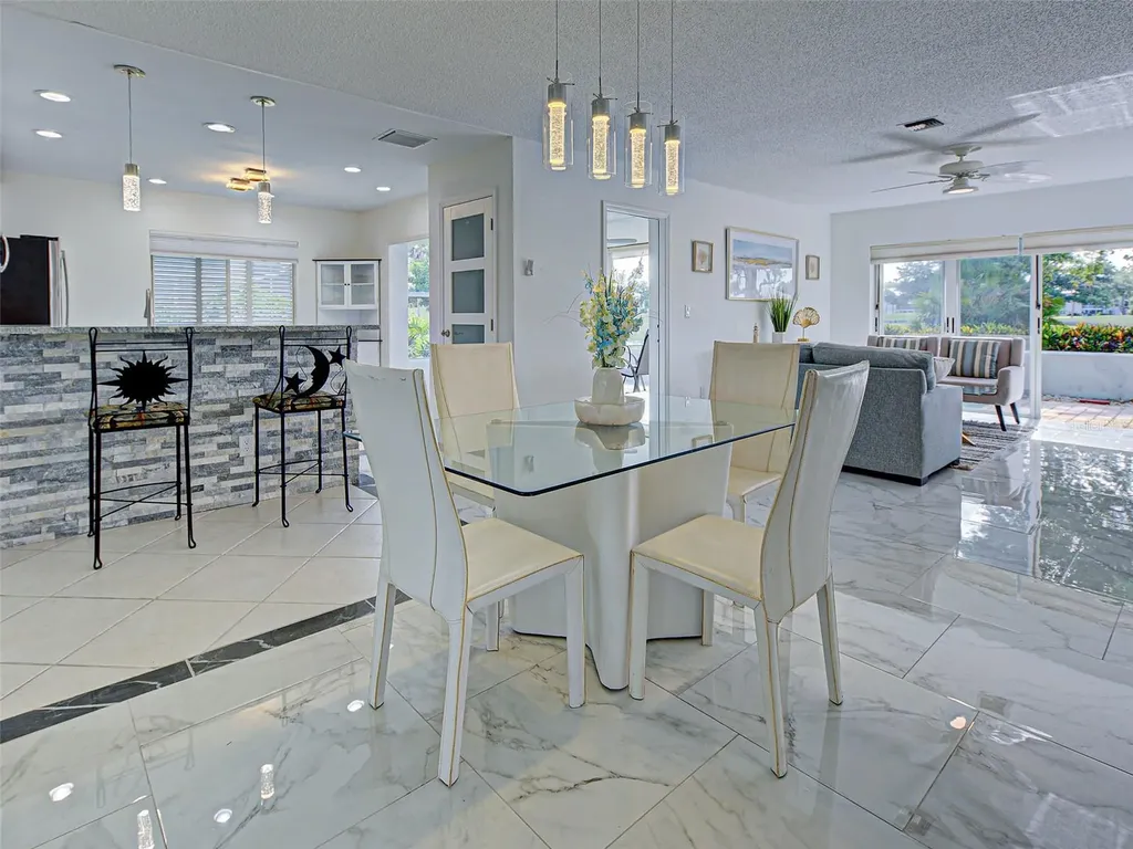 262 Cerromar Way S Venice FL 34293