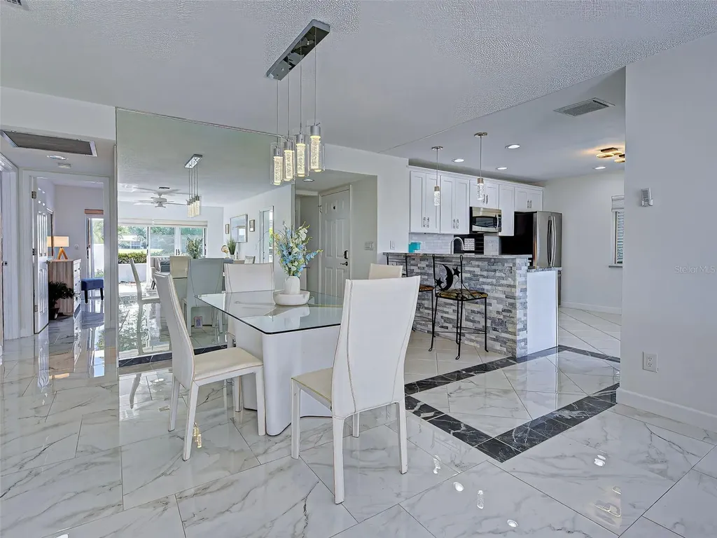 262 Cerromar Way S Venice FL 34293