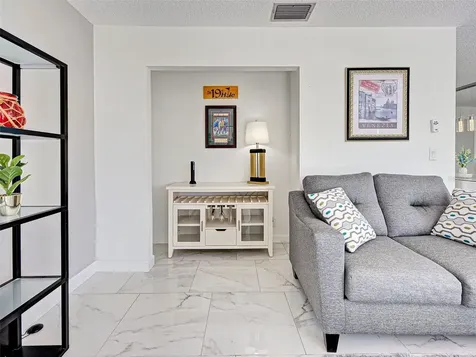 262 Cerromar Way S Venice FL 34293
