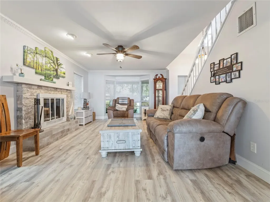 1502 Lake Josephine Drive Sebring FL 33875