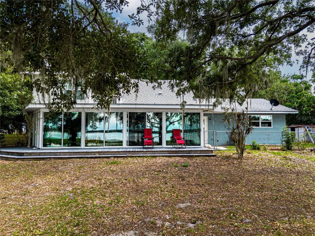 1502 Lake Josephine Drive Sebring FL 33875